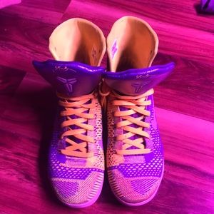 KOBE 9 SHOWTIME SIZE 9